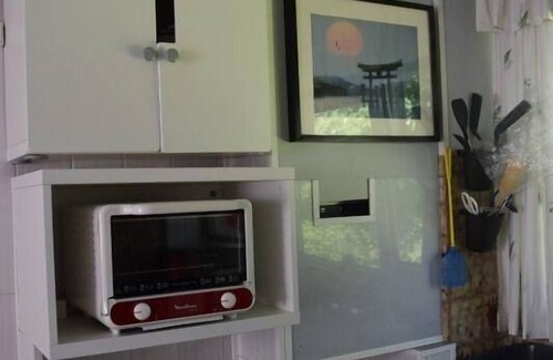 Baarland House | Small house with garden, directly behind the dyke