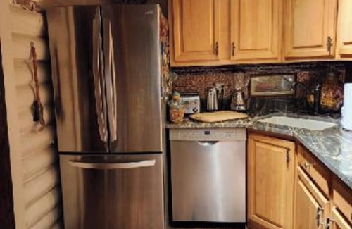 Oxford Cabin | Small Log Cabin in the woods in Oxford, NY