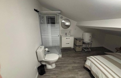 Pont-de-Larn House | Small, quiet house