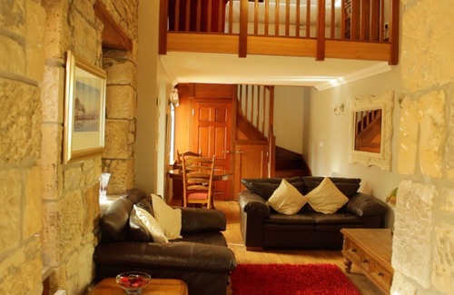Arden Cottage | Smiddy Lodge - Sleeps 2 - sleeps 2 guests in 1 bedroom