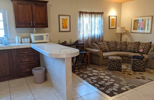 Kingston Apartment | Smile Tangerine - One Bedroom Apartment - King Bed - Secure Centrally Located
