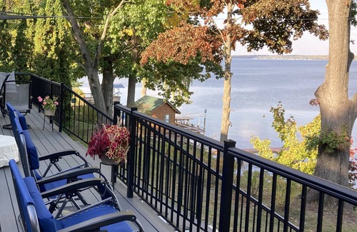 Town of Torrey House | Smith's Lake House, built 2021, enjoy spectacular sunrises, 4 bedroom 2 bathroom