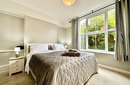 Ventnor House | Smugglers View