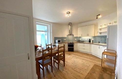 Ventnor House | Smugglers View
