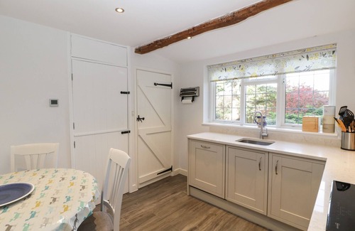 Sherborne Cottage | Snowdrop Cottage