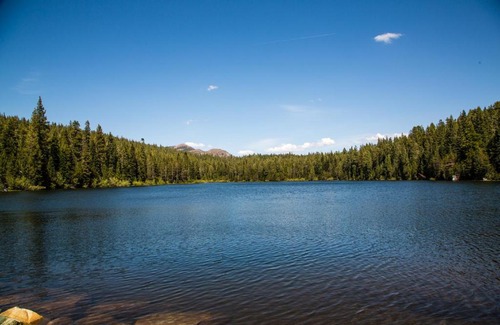 Emigrant Gap Resort | Snowflower Camping Resort 16 ft. Yurt 10