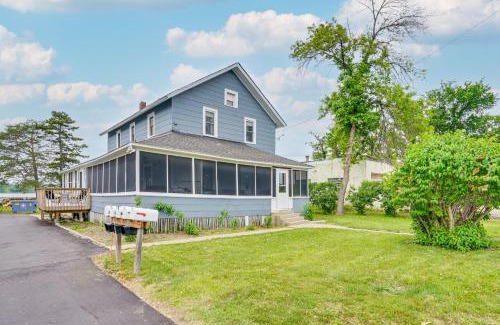 Mound Apartment | Snowmobile Trail On-Site Lakefront Mound Apt!