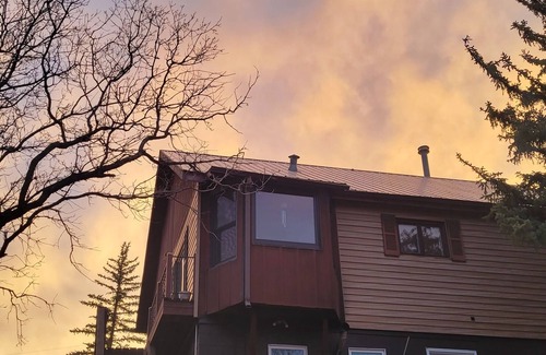 Collbran Cabin | Soak in some summer fun, Hot tub, hiking, biking, sxs adventures, and much more!