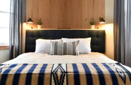 Samoa Apartment | Social Club Suite 6