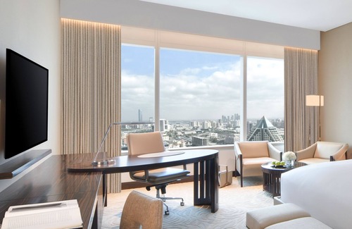 Bur Dubai Hotel | Sofitel Dubai The Obelisk