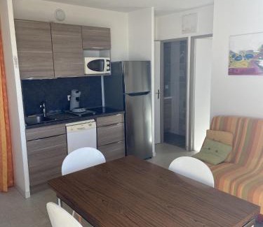 Le Couchant Apartment | Sol-y-Days Flamants roses, grande terrasse et piscine