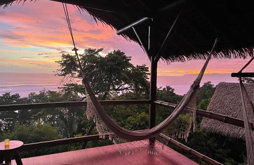 Punta Banco Cabin | SOLA VISTA - Treehouse Casa Ola with 360°-Ocean & Jungle View!