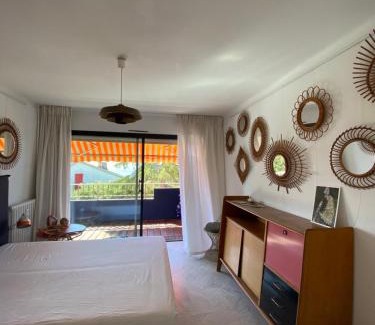 Le Mourillon Apartment | Soleil et serenite au Cap Brun Toulon
