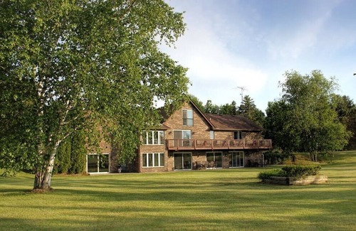 Smiths Creek House | Solitude Inn Entire House Nightly Rental