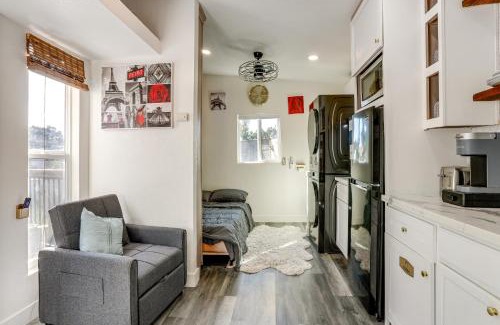 Rio Linda Apartment | Solo Escape with Hot Tub! 10 Mi to Dtwn Sacramento