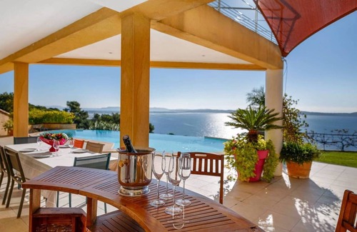 Carqueiranne House | Somptueuse Villa l'Oasis avec vue mer By HC