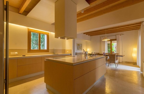 Buger House | Son Puca I Villa with Saltwater Pool