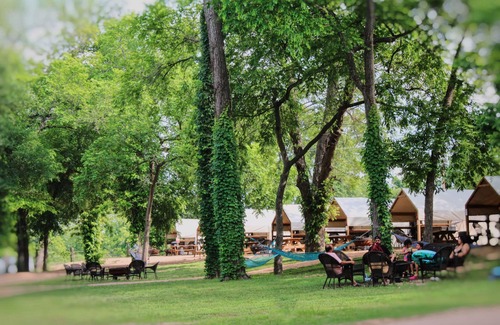 Prairie Lea Cabin | Son's Blue River Camp Glamping Cabin L