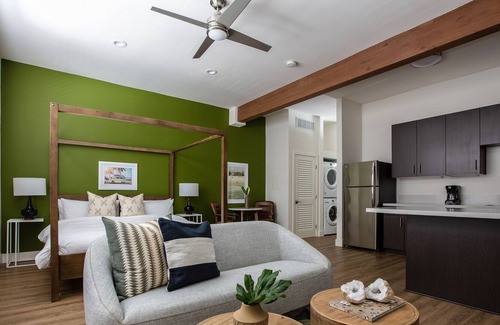 Downtown San Diego Apartment | Sonder The State