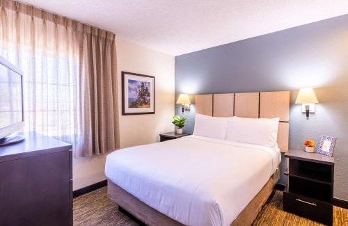 Fairbanks Hotel | Sonesta Simply Suites Houston Brookhollow