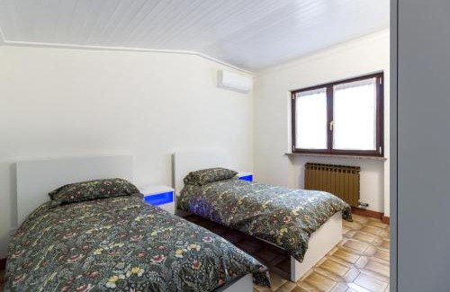 Pont-Saint-Martin House | Sonia Holiday Home - Depandance Kevin