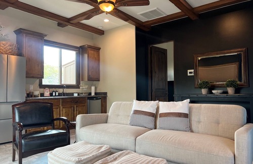 Desert View Villa | Sonoran Hiking Trails 2 Room Casita w Mountain Views borders National Preserve n