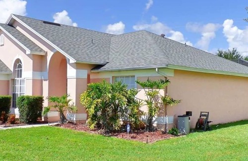 Country Creek Estates Villa | Sonshines Florida VillanPeaceful Getaway and Pool. 5* reviews on Trip Advisor