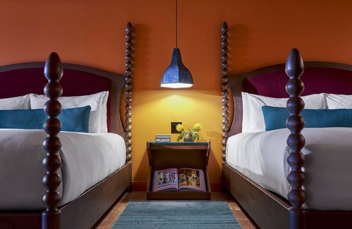 Coconut Grove Hotel | Soothing Escape w/Rooftop Pool and Breakfast Options in Coconut Grove, 3 Rooms