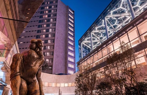 Hipodromo House | Sophisticated Hotel Unit: Enjoy Pool, Fitness Center & Beer Garden in Condesa