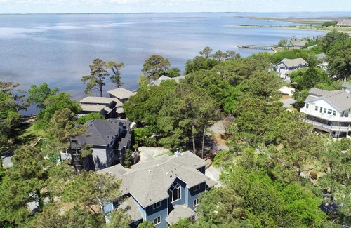 Corolla Light House | Soundside, Private Pool, Hot Tub, Screened Porch, 311C, Sounds of Joy