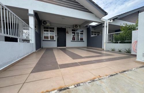 Lumut House | Sour'd Staycation Near Teluk Senangin Beach