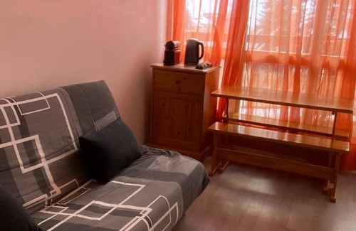 Villard-de-Lans Apartment | South facing slopes feet