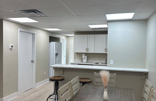 South Williamson Condo | South Williamson Suites 8br 6 bath