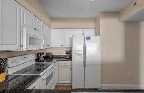 Golden Mile Condo | South Wind 406 Large Oceanfront 3 Bed/3 Bath Unit