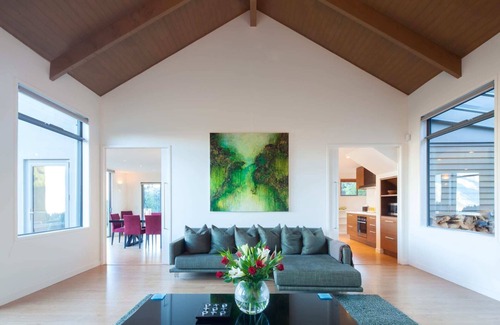 Closeburn House | Southerly |Private Hot Tub |Gas Fire|BBQ