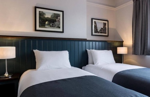 Watford Hotel | Southern Cross