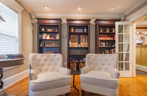 East Midtown House | Southern Elegance in Heart of Memphis