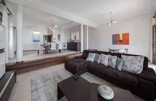 Calheta House | Southern Sunny House, Country house with sea view.