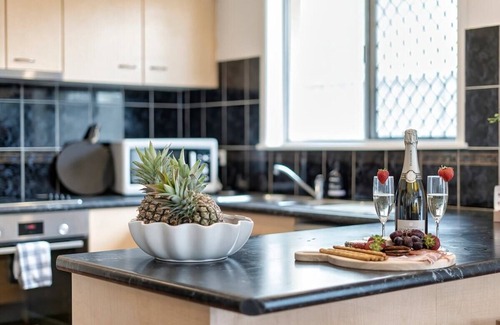 Southport House | Southport Central,4bd Pool, BBq