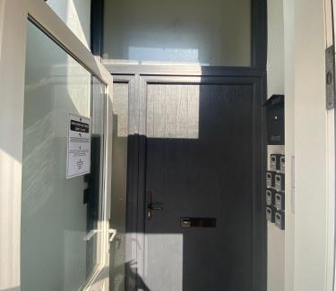 Portsmouth Apartment | Southsea 2nd Floor Studio Apartment, Free Private Parking