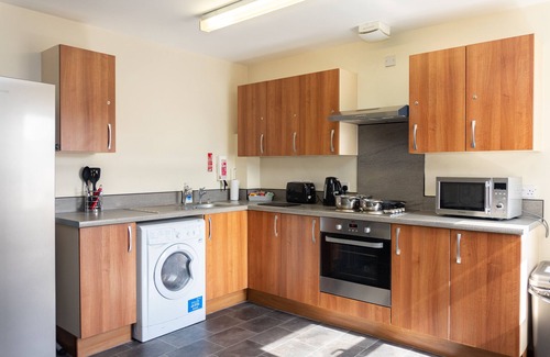 Cheltenham Apartment | Spa Court