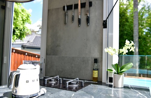 Seaforth Apartment | Spa Serenity Cottage with Private Spa and Pool