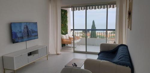 Roquebrune-Cap-Martin Apartment | Spacieux 3 pièces rénové avec terrasse et vue mer entre Monaco et Menton