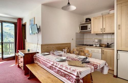 Les Menuires Apartment | Spacieux T2 cabine au pied des pistes · Sud avec balcon · 6 pers · Proche commodités - FR-1-344-954