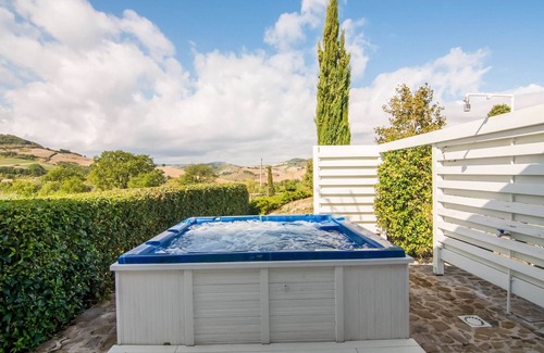 Montefiore Conca Apartment | Spacious Countryside Retreat