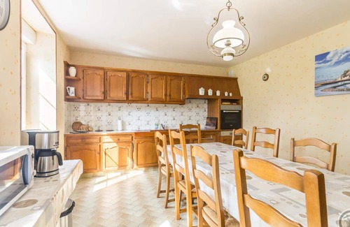 Le Grippon Cottage | Spacious house with large garden in Normandy