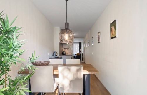 Haarlemmerbuurt House | Spacious 1-bedroom house in City Center Amsterdam