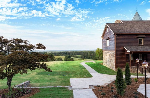 Silver Creek House | Spacious 11 Bedroom 11 Full Bath house in the charming North Georgia Mountains!