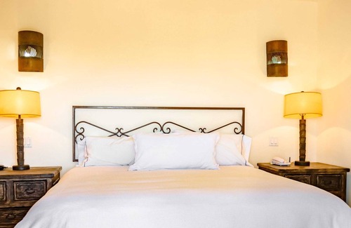 Los Cabos Villa | Spacious 1BD King Suite With Weekly Discounts