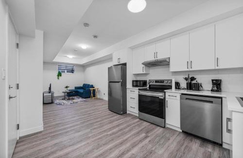 Southwest Edmonton Apartment | Spacious 1BHK close to Whyte ave Downtown